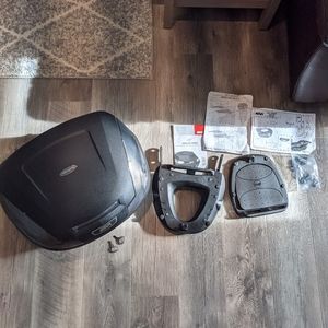 GIVI Motorcycle Top Box w/Lock & Keys